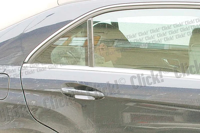 
    Adrian Cristea a fost  surprins de fotoreporterii  Click! în timp ce pleca spre  Alexandria cu nişte amici (Fotografii: Blitz)  