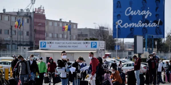 muncitori sezonieri romani aerport cluj 2021 foto inquam photos