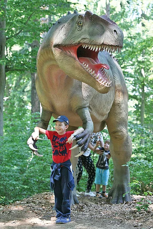Allosaurus e unul dintre mastodonţii preferaţi ai copiilor