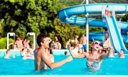 piscina strand depositphotos1 jpg
