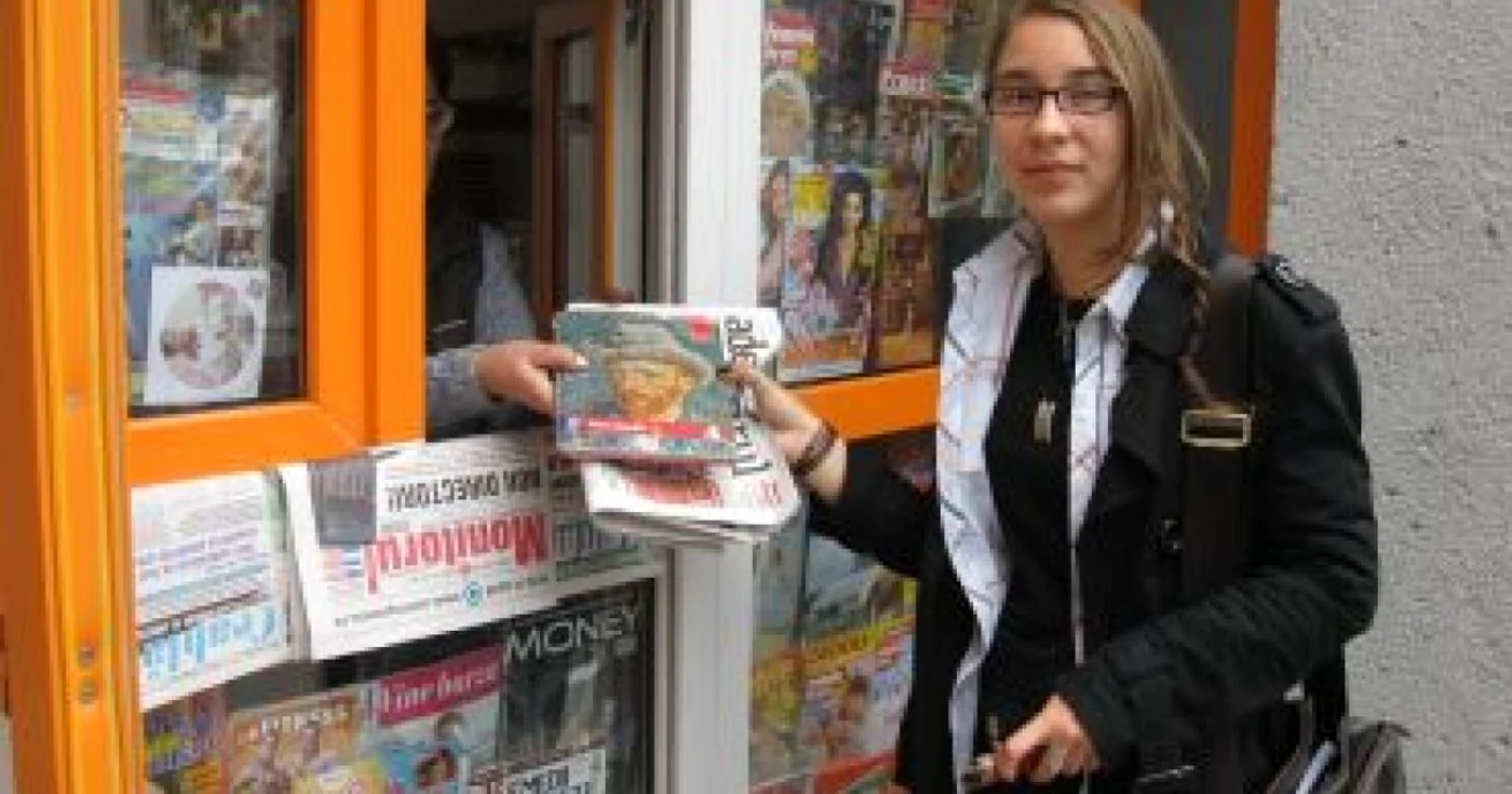 Neamţ: Pietrenii şi-au întregit colecţia Pictori de geniu