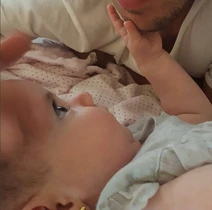 Amalia Enache, primele fotografii cu fetiţa ei în Argentina