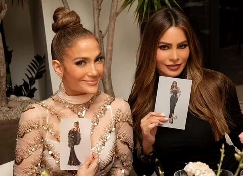 Sofia Vergara, Jennifer Lopez  sursa   Instagram jpg