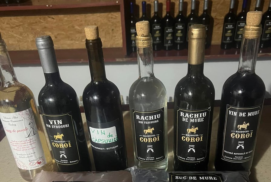 Rachiu și vin după rețeta ultimului haiduc din România interbelică. Din ce erau făcute aceste băuturi alcoolice