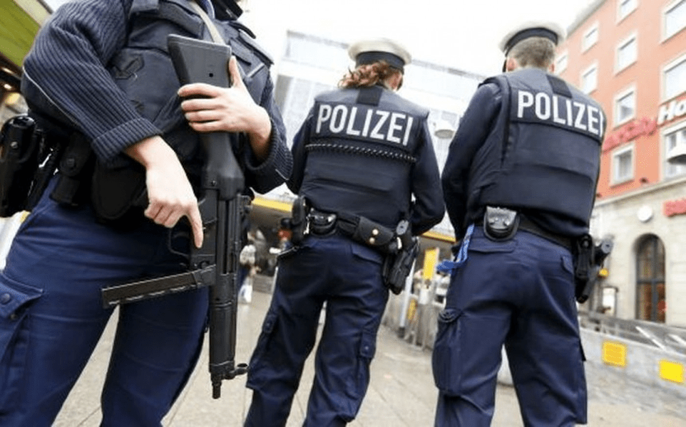 Bărbat suspectat de pregătirea unui atac terorist, arestat de poliția germană