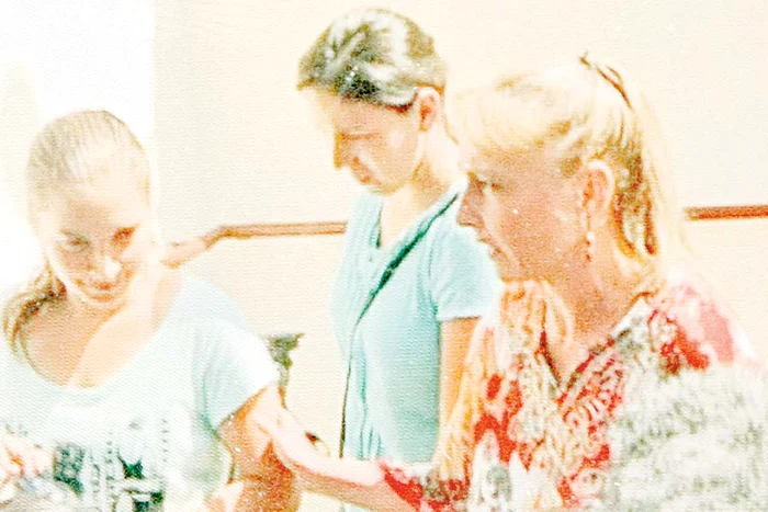 Elevii au negat în faţa poliţiştilor  că ar fi dat şpagă sau că li  s-ar fi cerut asta de profesori