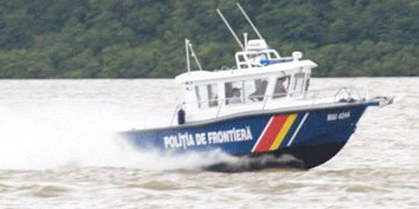 Şalupă a Poliţiei de Frontieră FOTO IJPF