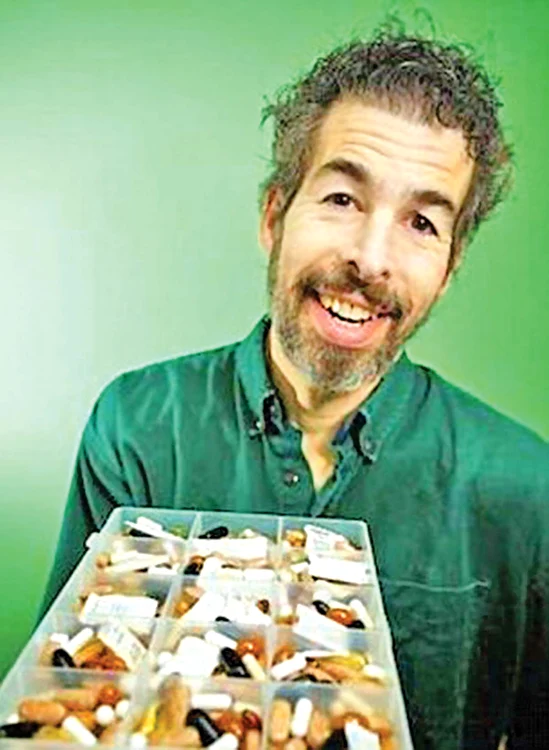 
    Rick Rosner este  al doilea cel  mai inteligent  om din lume, cu  un IQ de 192  