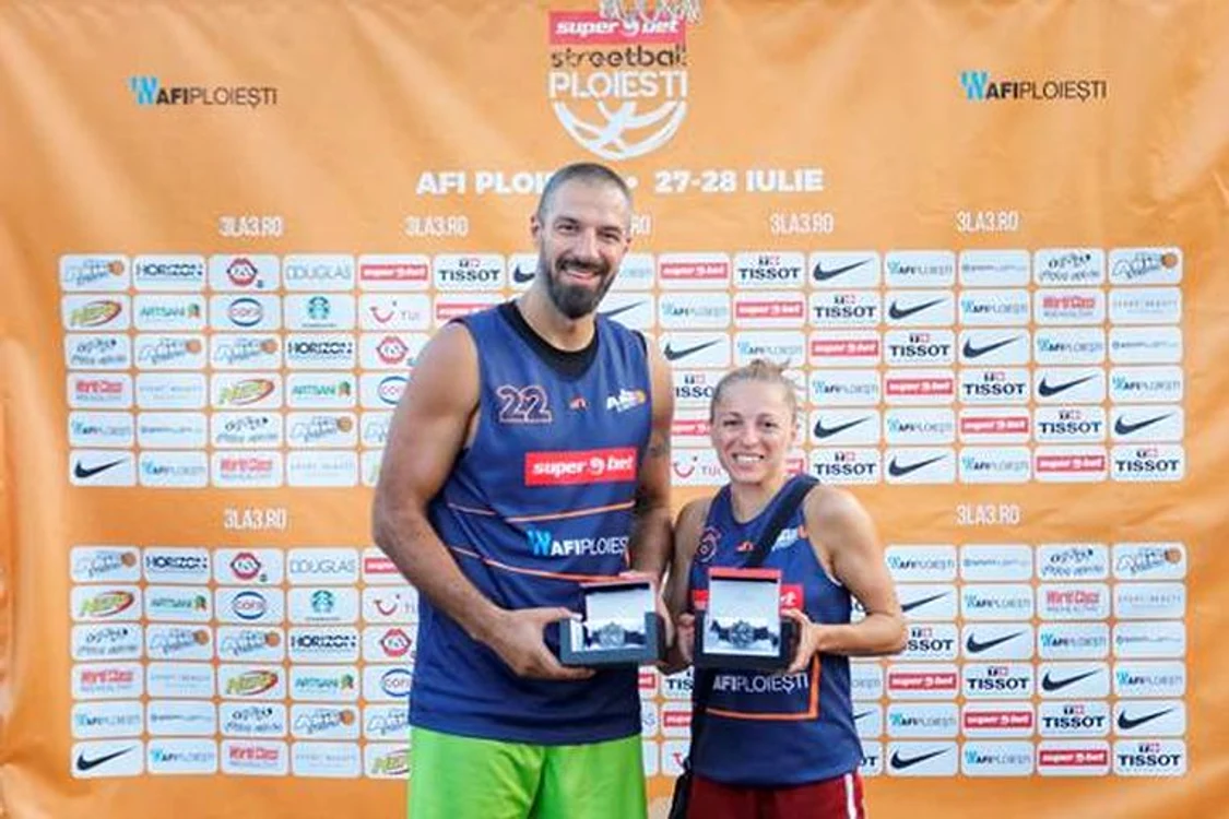 Virgil Stanescu si Flori Diaconu au fost cei mai buni jucători ai turneului de la Ploiești