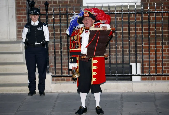 nebunul in steag jpeg