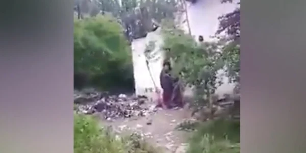 Fata de15 ani