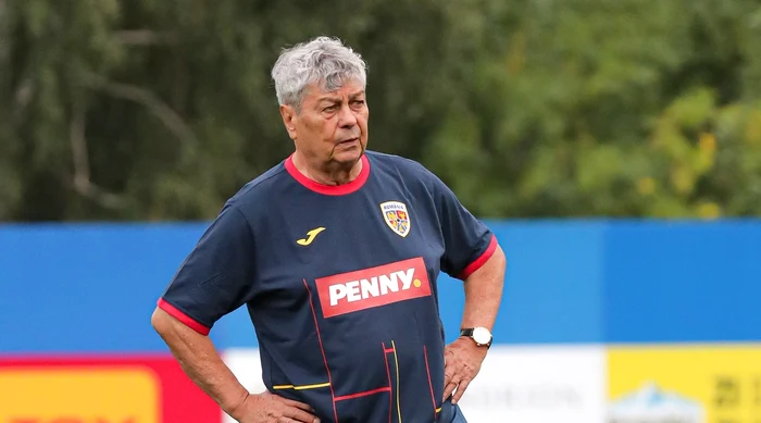 Mircea Lucescu merge pe mâna luii Drăguș, Alibec și Pușcaș. Foto Sportpictures