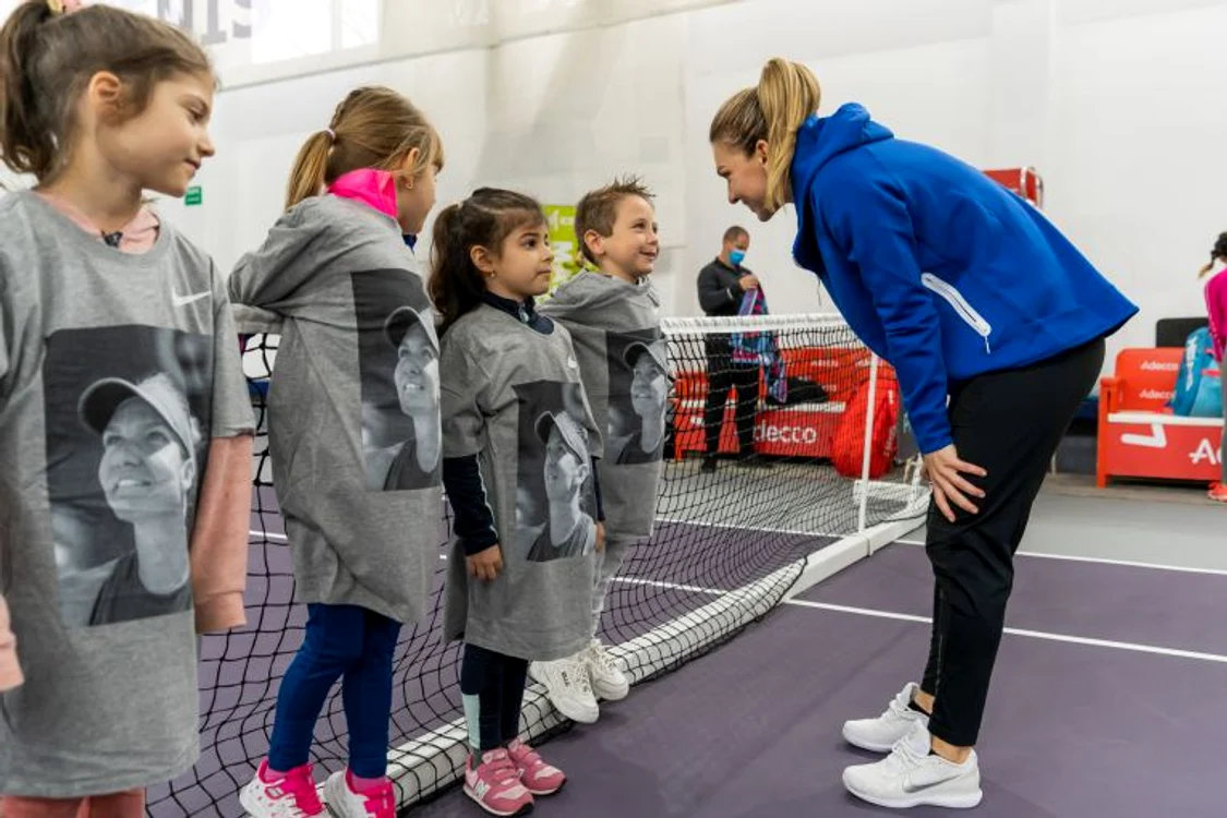 Simona Halep a vorbit cu fiecare copilaș în parteFOTO: Fundația Olimpică Română