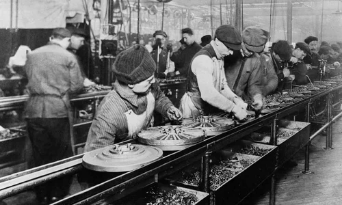 Cum s a ajuns la programul de opt ore de muncă pe zi? jpeg