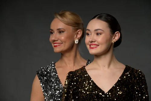 Oana Ioniță și fiica sa Isabel foto OK! Magazine