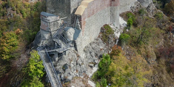 Cetatea Poienari fotografiata din drona FOTO CJ Arges (6) png