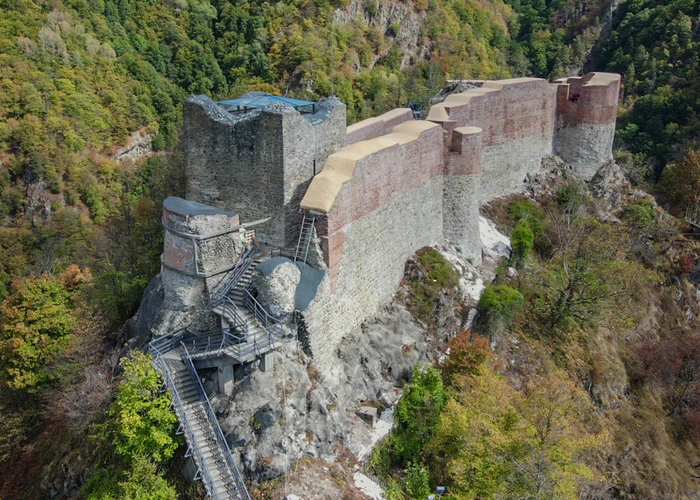 Cetatea Poienari a fost ridicată în secolul al XIV-lea FOTO CJ Argeș