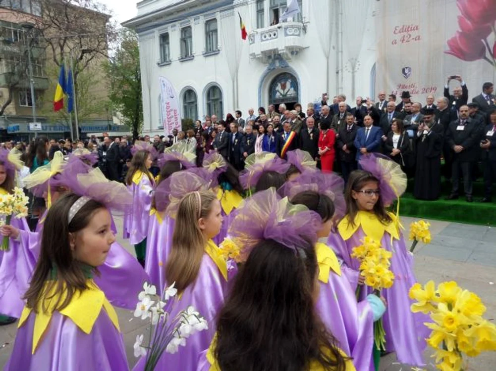 simfonia lalelelor 2019 copii in frig