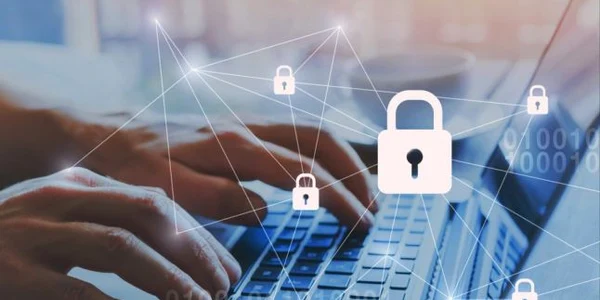 Securitate cibernetica laptop FOTO Shutterstock