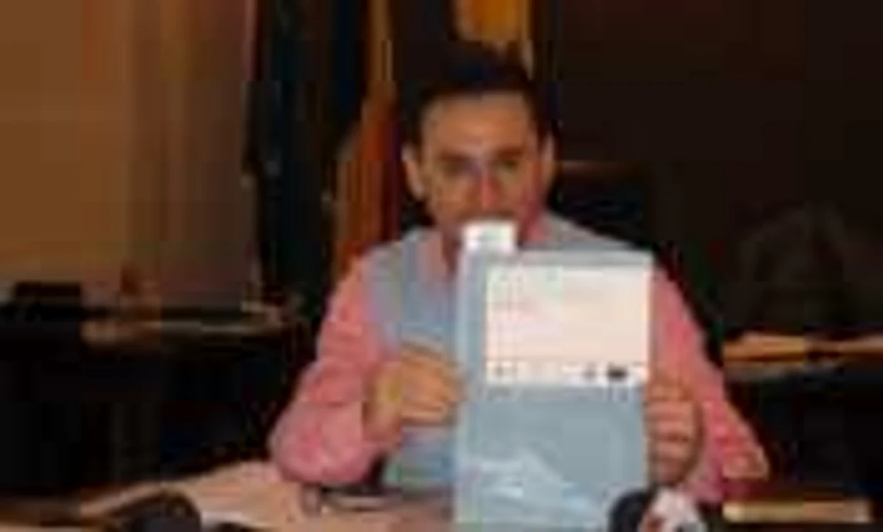 Primarul Gheorghe Falcă a prezentat proiectele FOTO Claudia Untaru