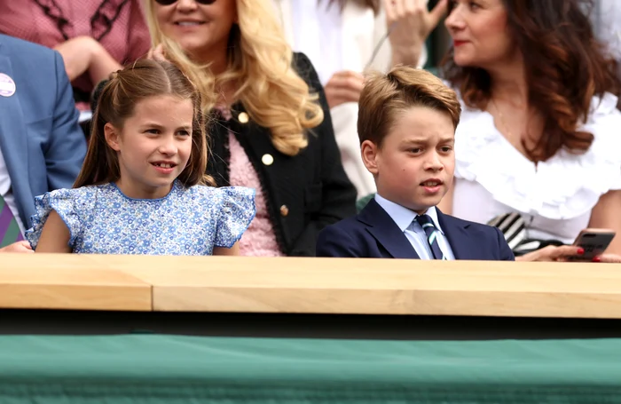 Prințesa Charlotte la Wimbledon alături de fratele George și părinții lor (9) jpg
