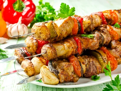 Frigarui cu carne de porc Sursa foto shutterstock 404728846 jpg