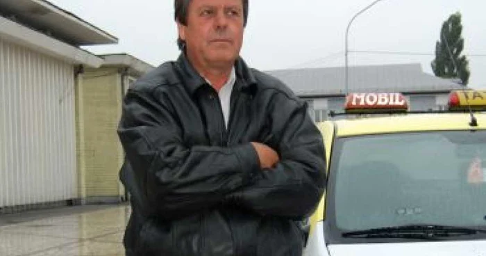 Slatina: Ion Oprescu este cel mai vechi taximetrist din oraş
