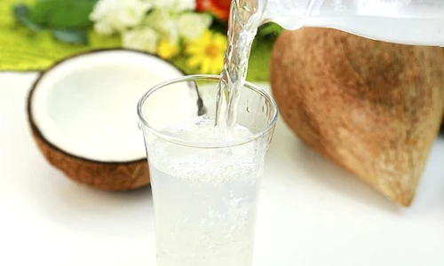 1 ce se intampla in corpul tau daca bei apa de cocos timp de 7 zile pe stomacul gol ltzw jpg jpeg