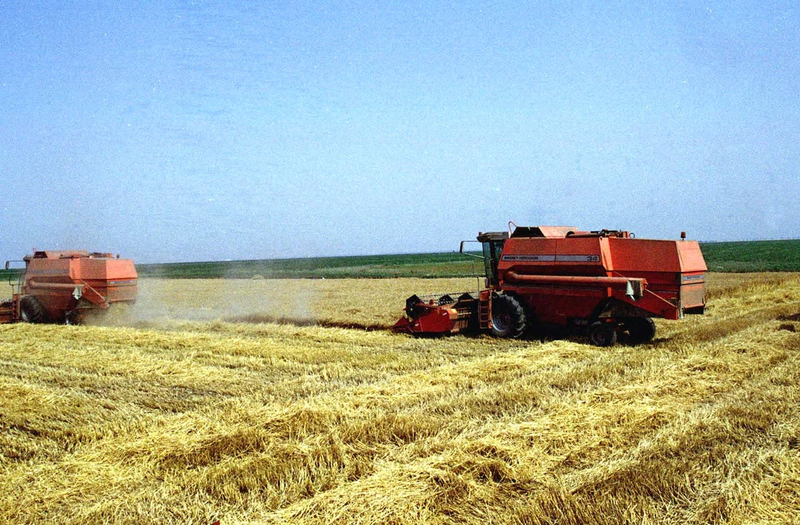 Toate lucrările agricole vor fi mai ieftine