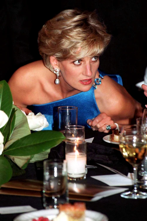 Prințesa Diana inel cu acvamarin profimedia 0372311546 jpg
