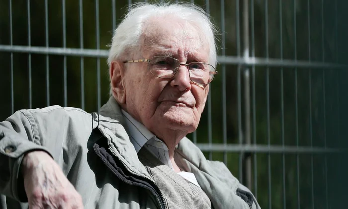 „Contabilul de la Auschwitz”, în vârstă de 96 de ani, cere clemenţă jpeg