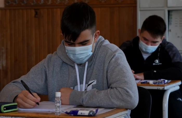 Elevii susţin examenul de Bacalaureat, sursa: Arhivă