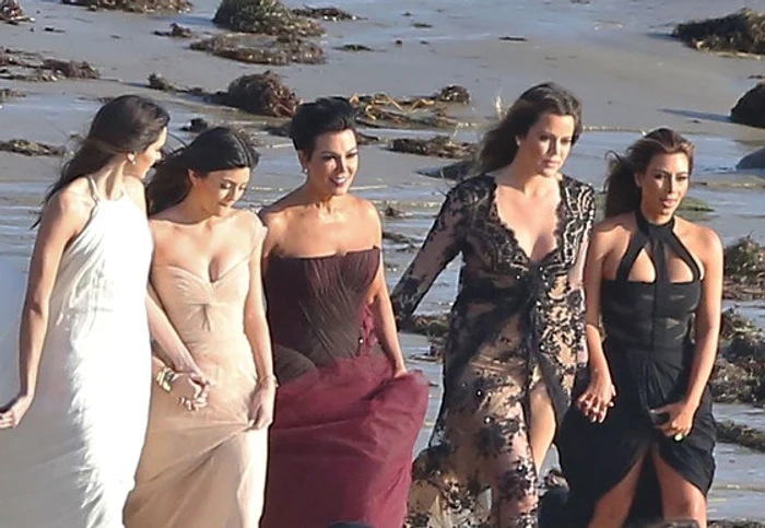 rs 560x386 131105144403 1024 kris jenner birthday photoshoot kim malibu 110513 jpeg