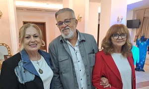 Cornelia Patrichi și Sidonia Spătaru FOTO Facebook / Teatrul de Revista Constantin Tanase
