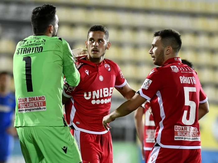 
    Dinamoviștii s-au salvat de la retrogradare prin mărirea numărului de echipe din Liga 1Foto: sportpictures.eu  