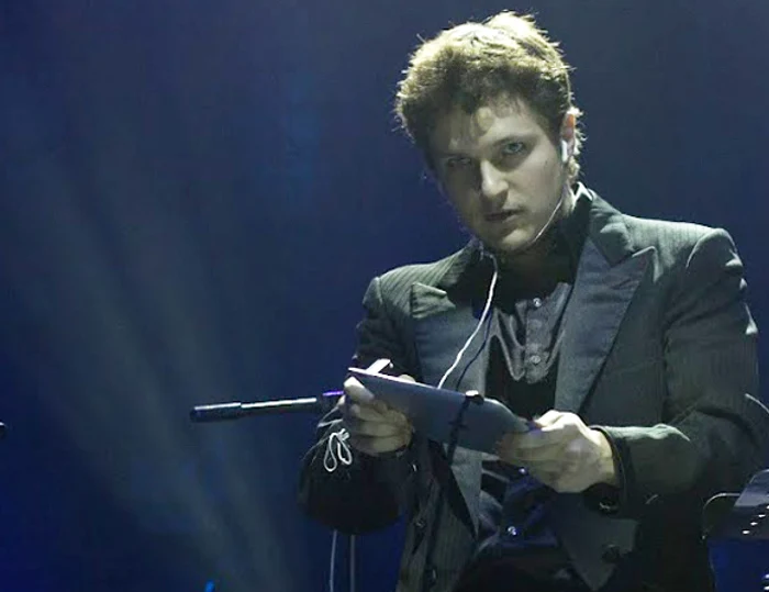 
    Aceasta este doar o variantă scurtată a CV-ului lui Ciprian Costincolaj: Click!  