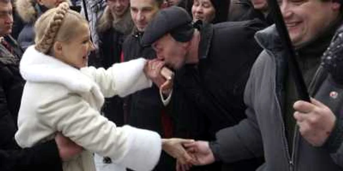 Prim-ministru Iulia Timoşenko se întâlneşte cu admiratorii săi în Ternopil, în vestul Ucrainei 