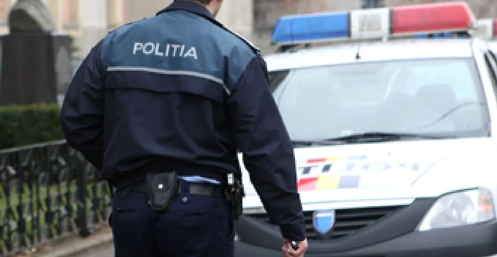 Iaşi: Poliţist bătut în timpul misiunii