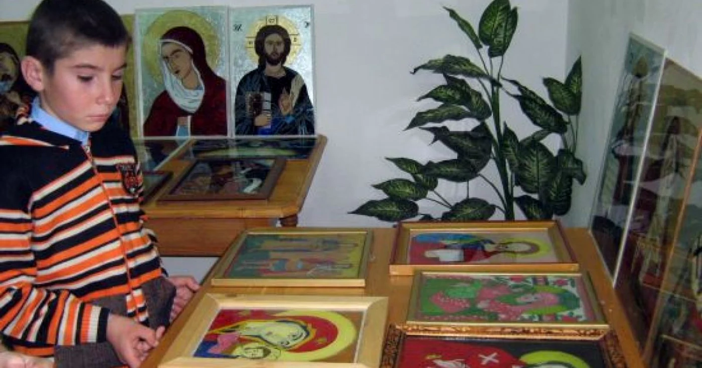 Exoziţia de Paşte este deschisă la Biblioteca Judeţeană