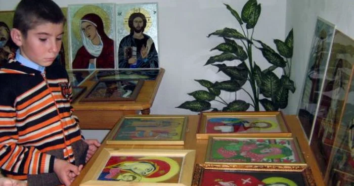 Exoziţia de Paşte este deschisă la Biblioteca Judeţeană