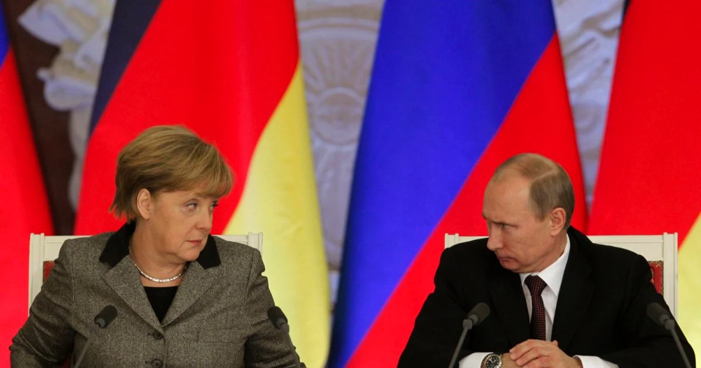 cancelarul german Angela Merkel ;i pre;edintele rus Vladimir Putin
