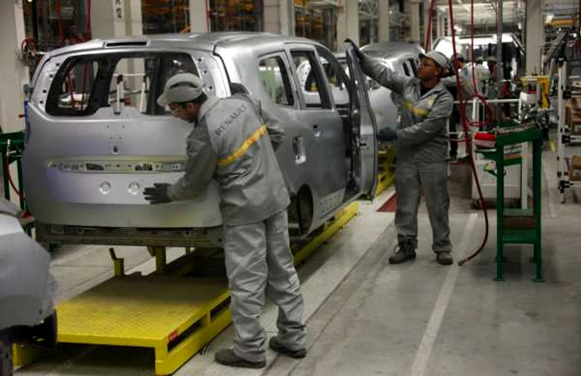 Industria orientată către export a fost vedeta creşterii PIB din primul trimestru