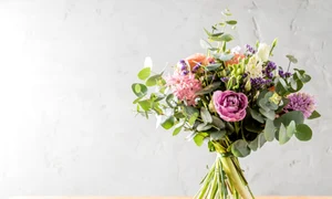 buchet flori adobestock jpg