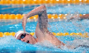 Sporturi indicate pentru slăbit: înnotul e practicat la scară largă jpeg