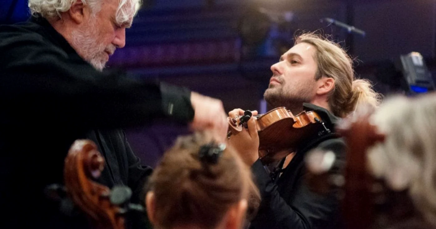 Stop-cadru: David Garrett şi Orchestra
Filarmonicii din Monte Carlo, dirijată de Gianluigi Gelmetti Foto: Andrei Gîndac