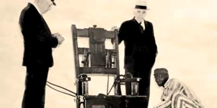 Moment de dinaintea pregătirii scaunului electric pentru un condamnat la moarte