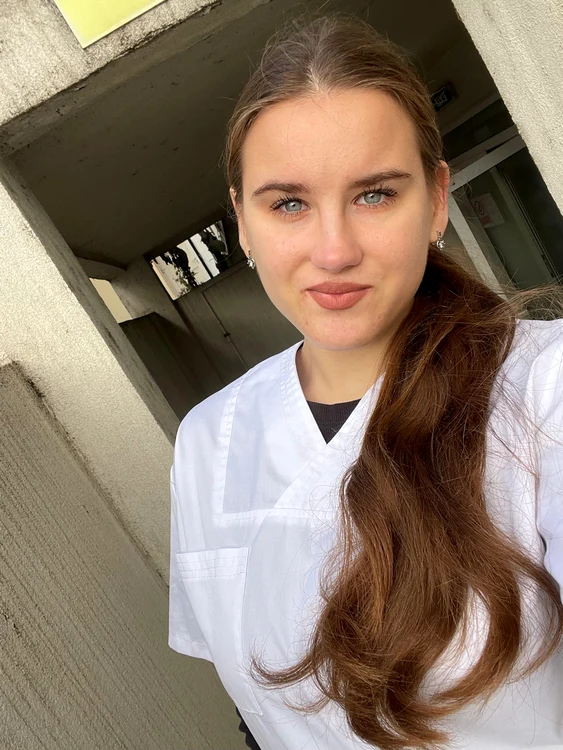 Mariana la facultate