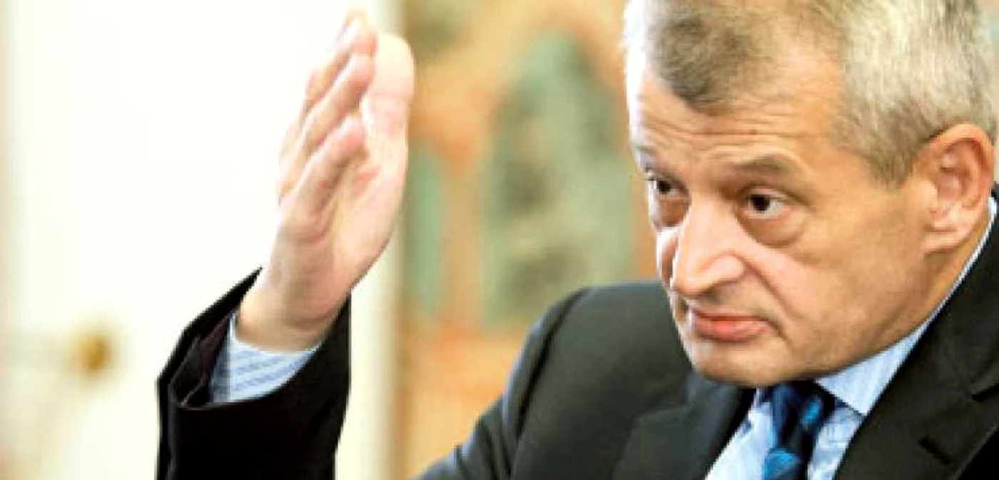 Oprescu se gândeşte „foarte serios“  să candideze