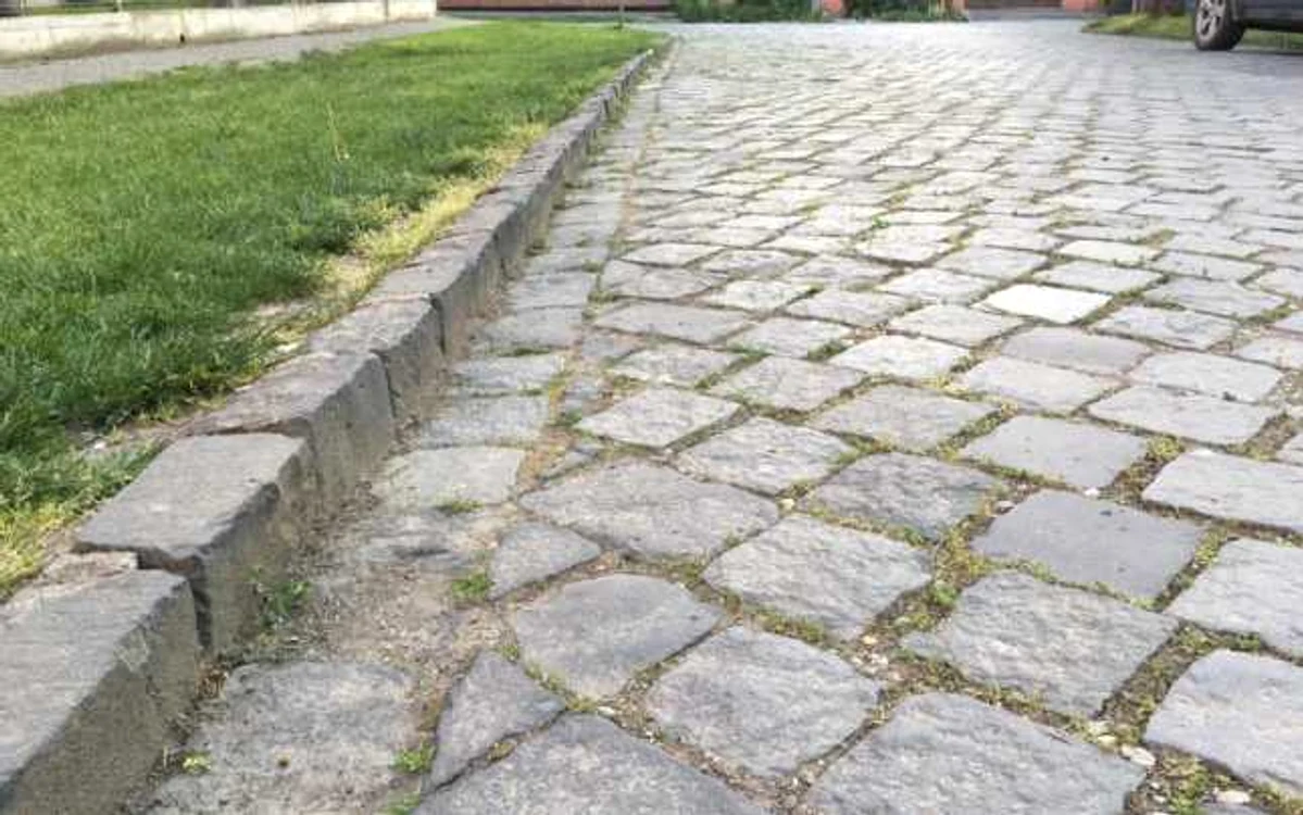 Pietre cubice
