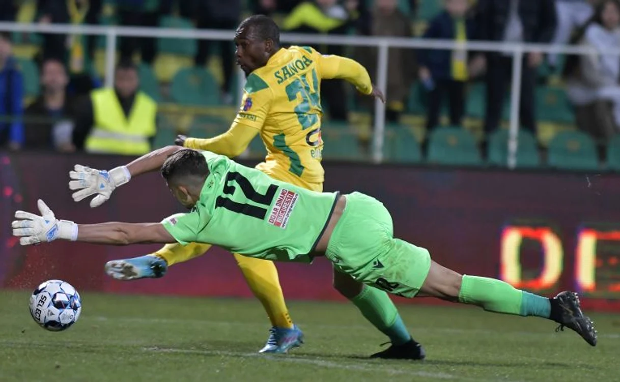 Sanoh a marcat al doilea gol al celor de la CS Mioveni (FOTO: Sportpictures)